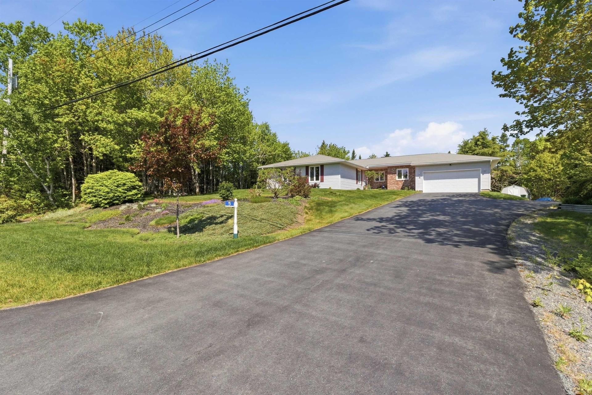 5 Juniper Way, Hubley, NS
