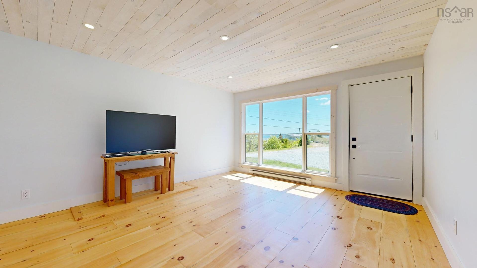 31 Shore View Drive, Beach Meadows, NS