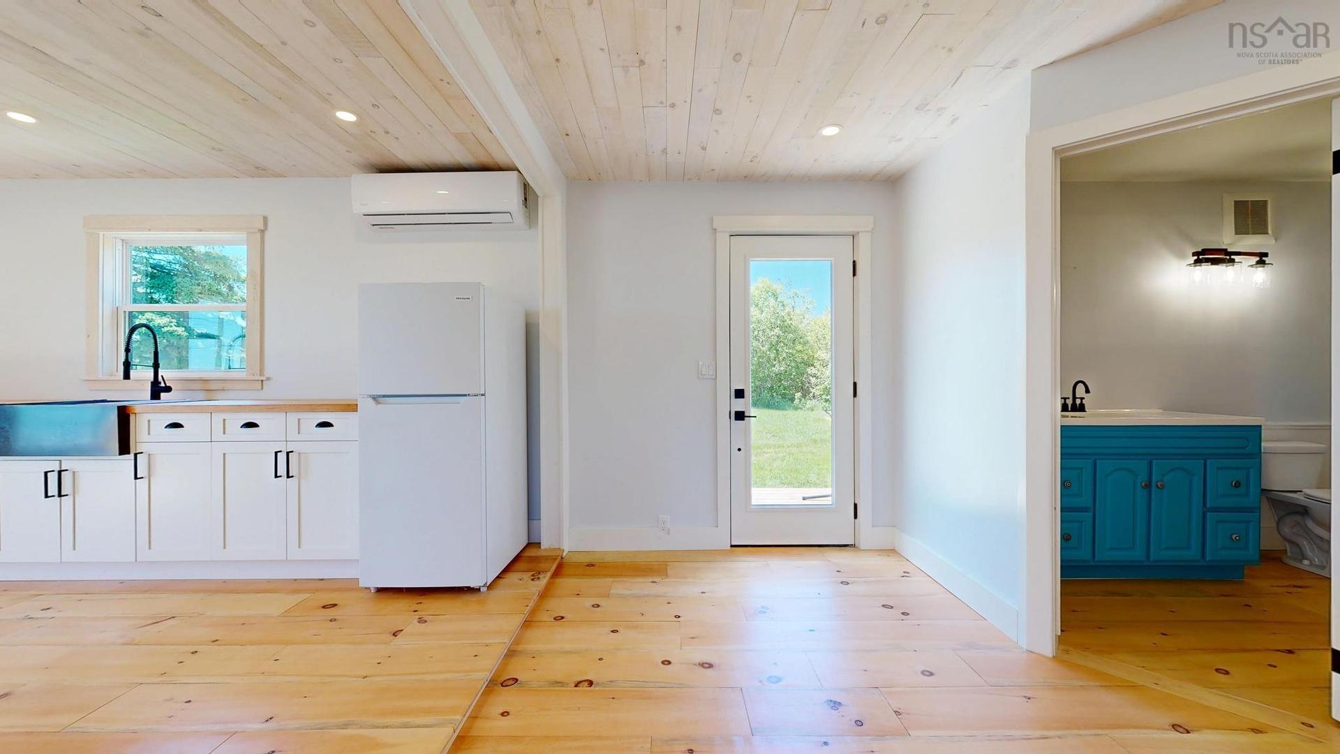 31 Shore View Drive, Beach Meadows, NS