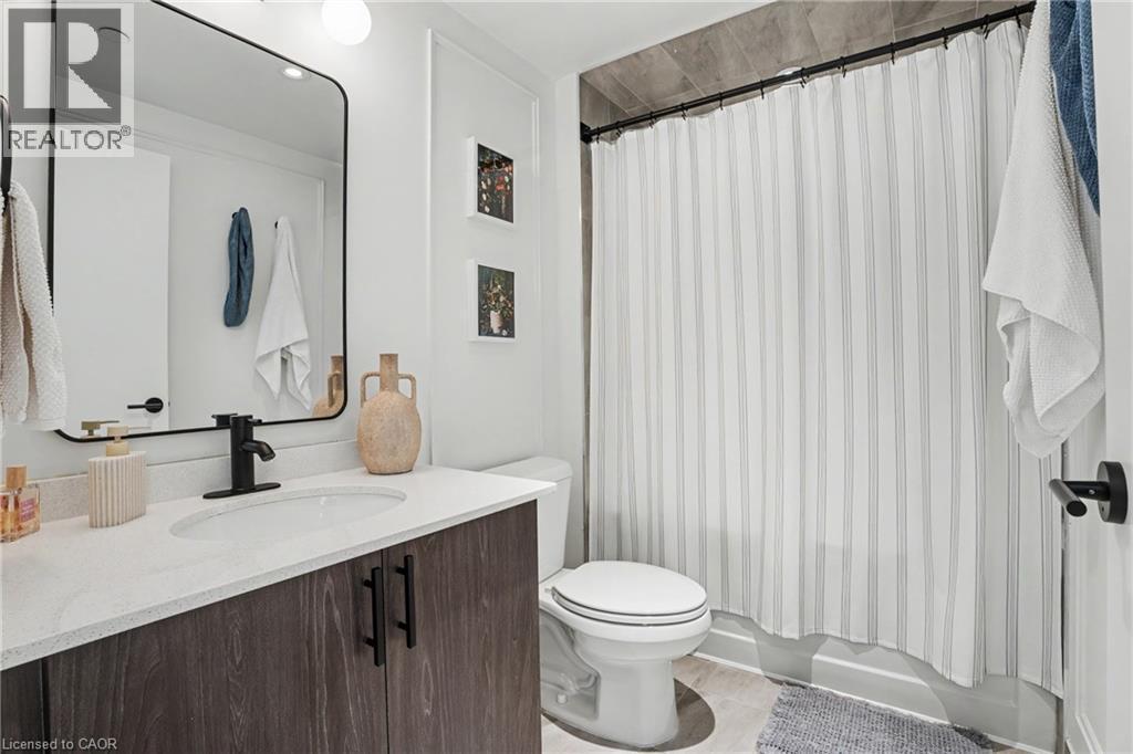 16 Markle Crescent Unit# 414, Ancaster, ON