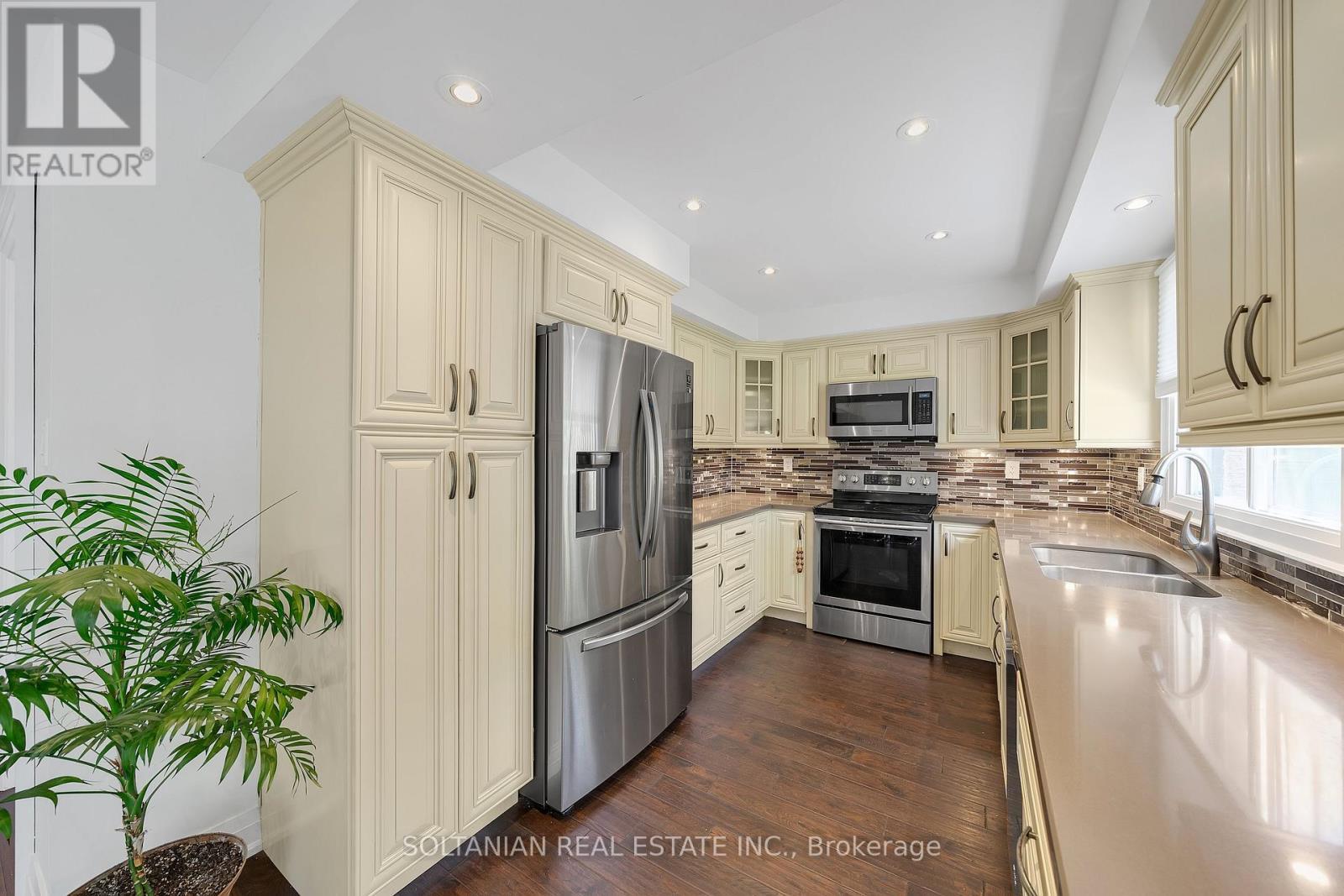 12 Dorian Place, Vaughan, ON