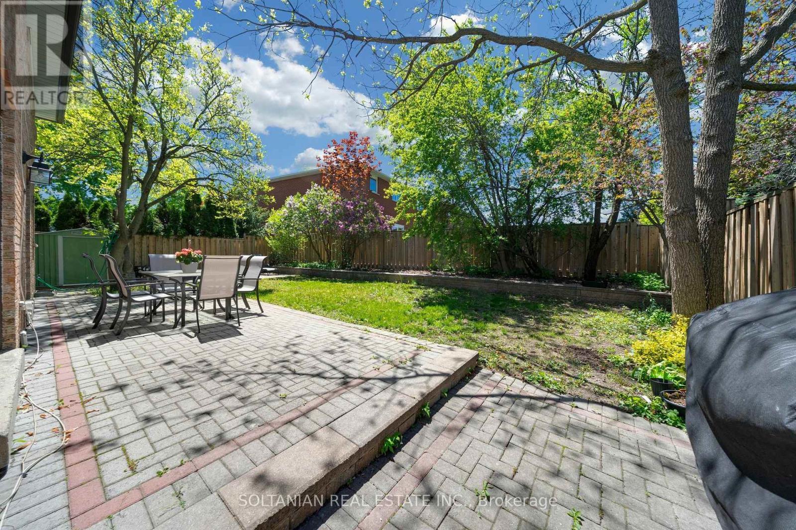 12 Dorian Place, Vaughan, ON