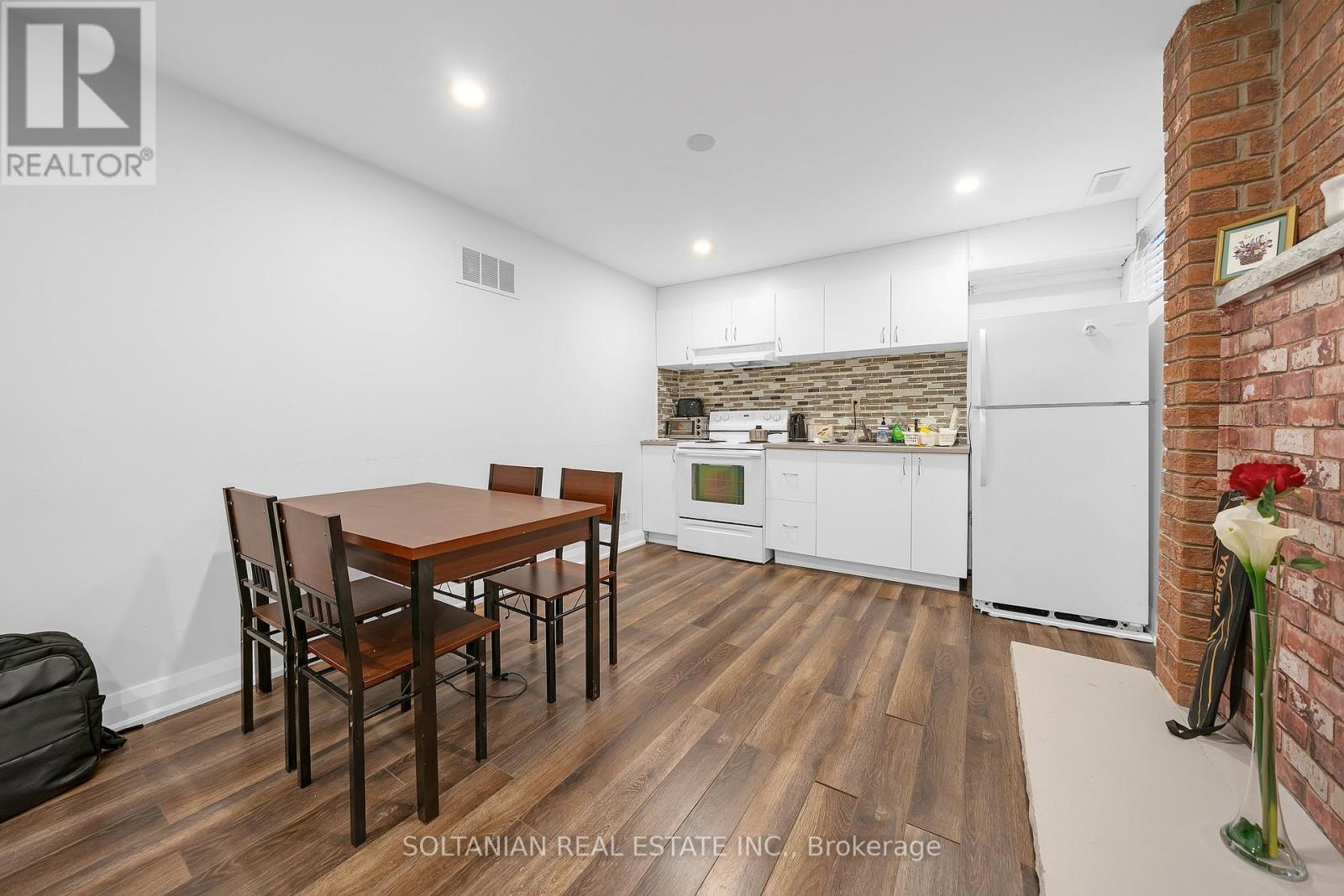 12 Dorian Place, Vaughan, ON