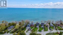 17 STANLEY AVENUE Oro-Medonte, ON L0L 1T0