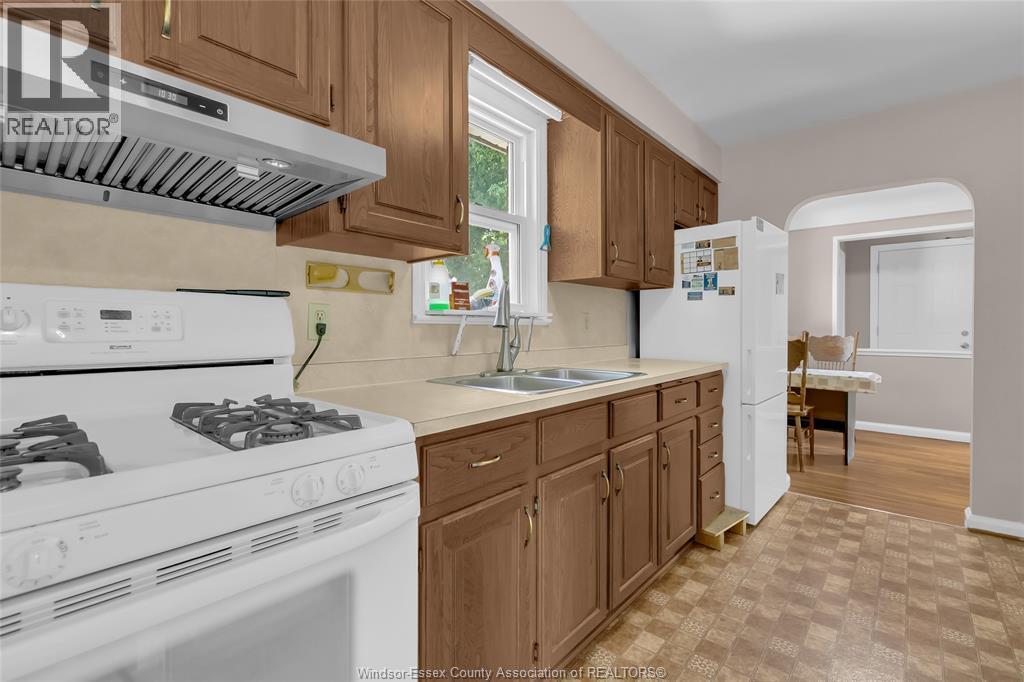 3331 Longfellow, Windsor, ON