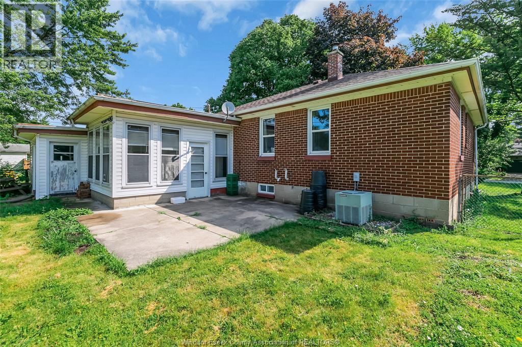 3331 Longfellow, Windsor, ON