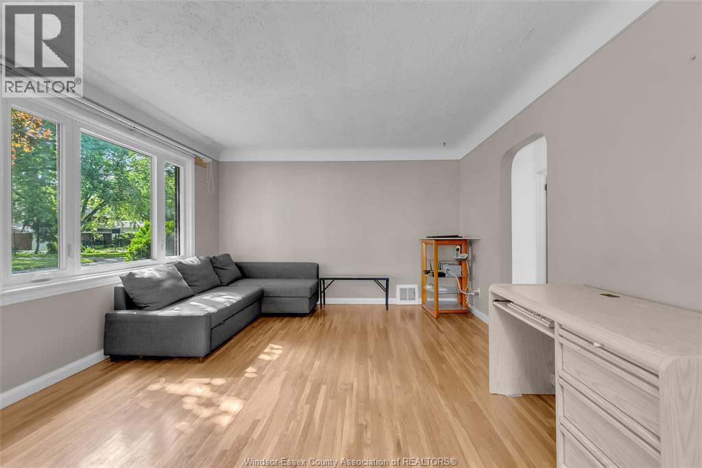 3331 Longfellow, Windsor, ON