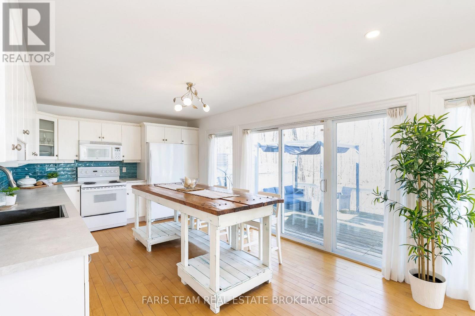 104 Silver Birch Drive, Tiny, ON
