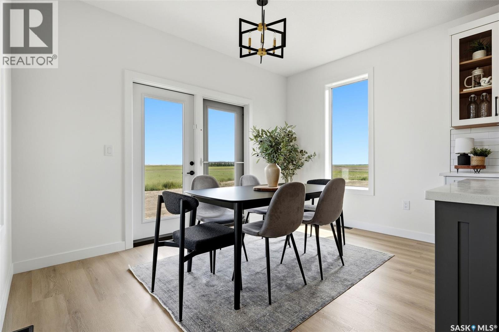 55 Country Road, Lumsden, SK - Indoor Photo Showing Dining Room