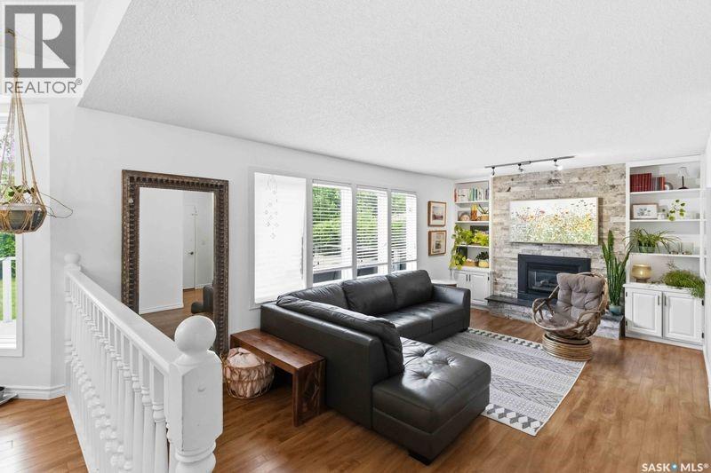 142 Neusch Crescent, Saskatoon, SK