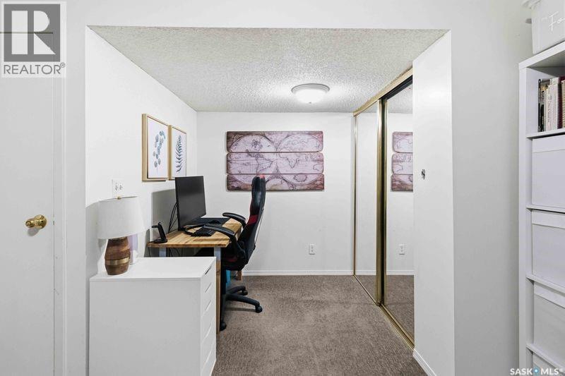 142 Neusch Crescent, Saskatoon, SK