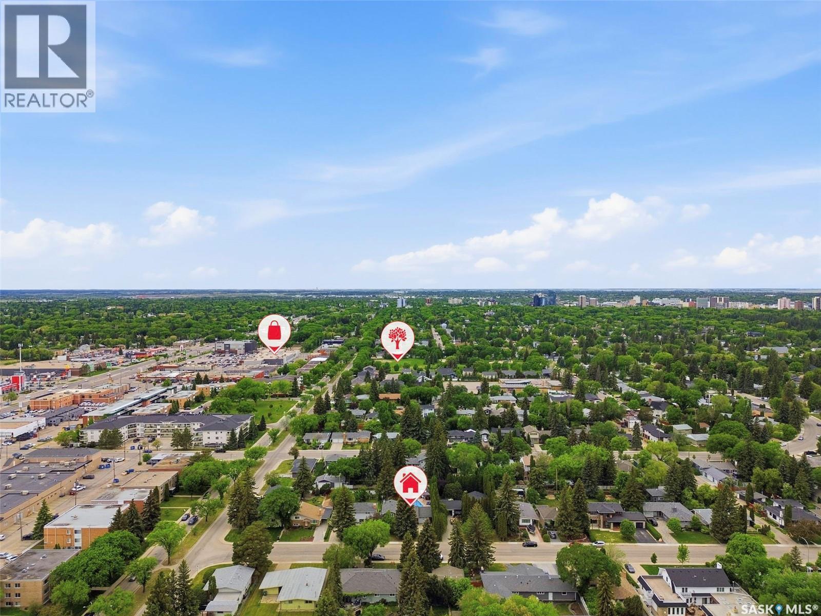 516 Lake Crescent, Saskatoon, SK