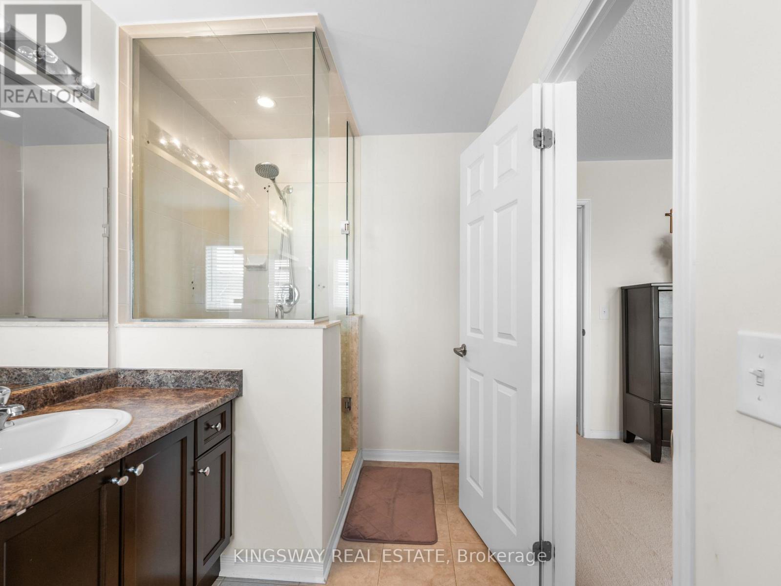57 Harbourside Drive, Whitby, ON - Indoor Photo Showing Bathroom