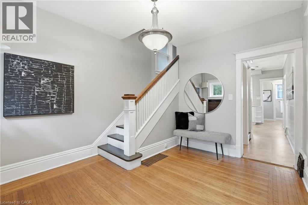 71 Aikman Avenue, Hamilton, ON - Indoor Photo Showing Other Room