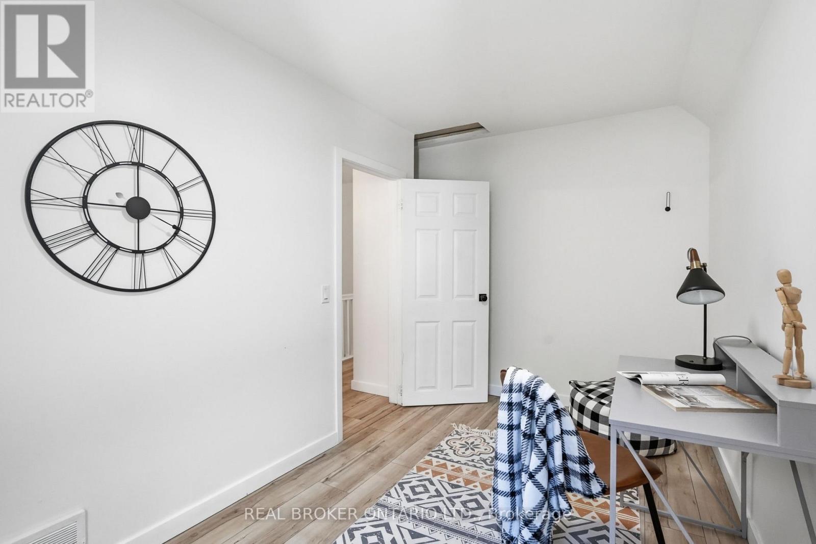 66 Mars Avenue, Hamilton, ON