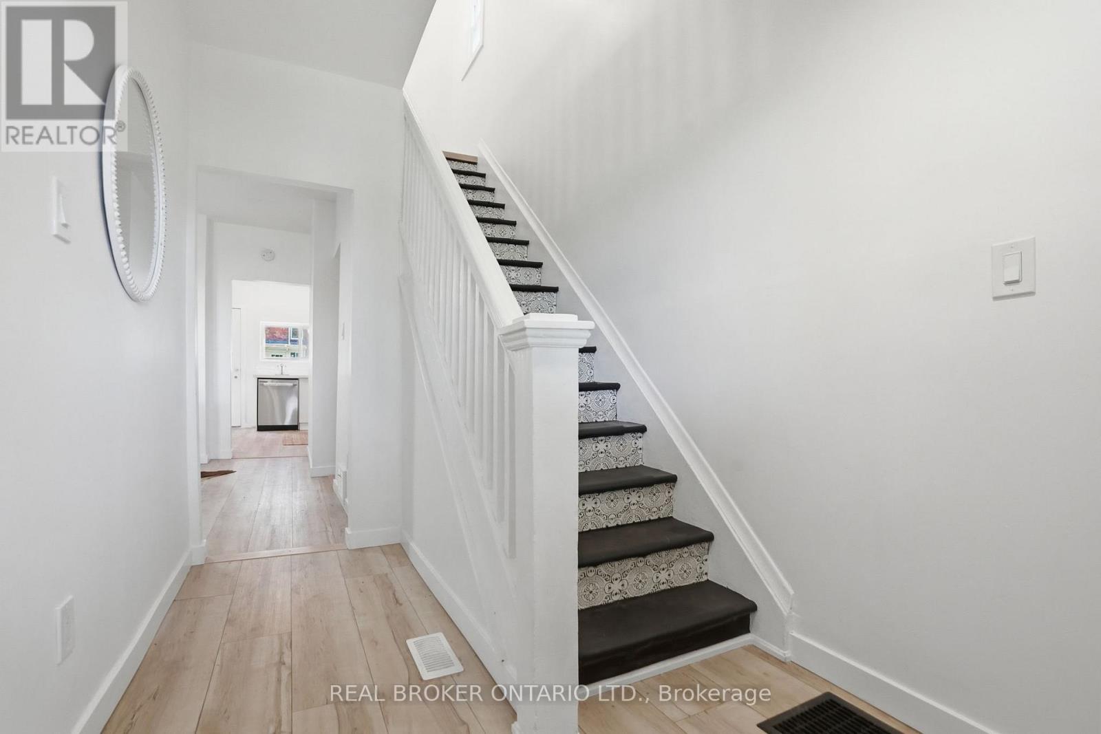 66 Mars Avenue, Hamilton, ON