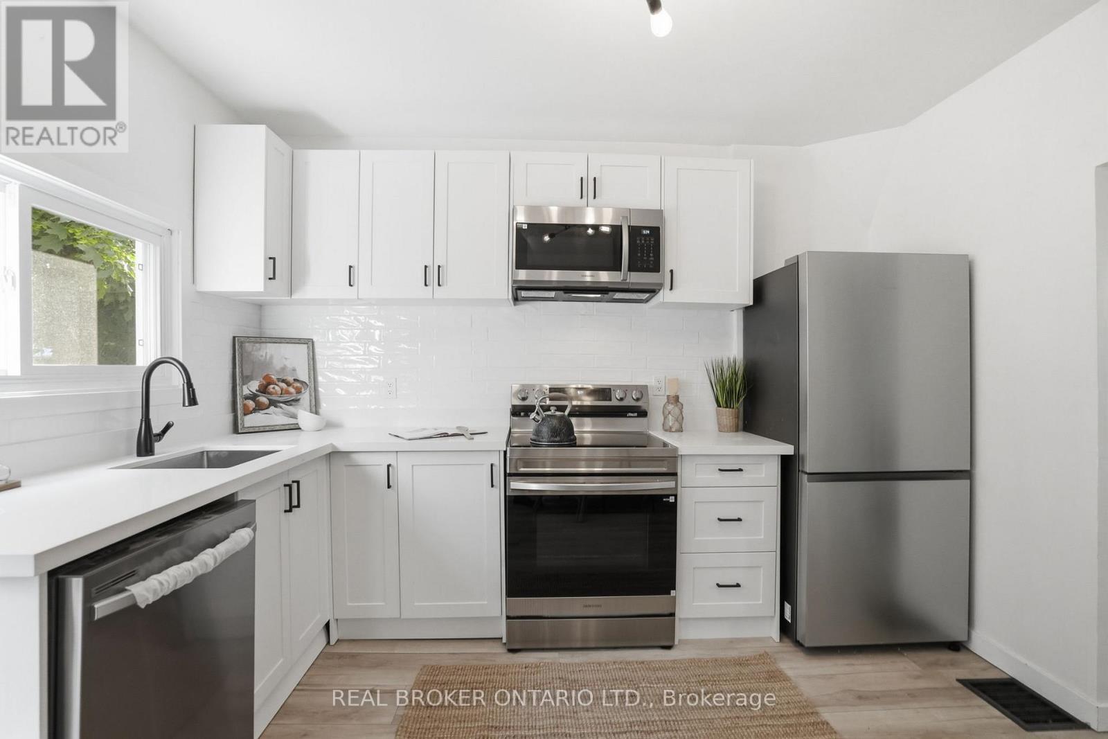66 Mars Avenue, Hamilton, ON