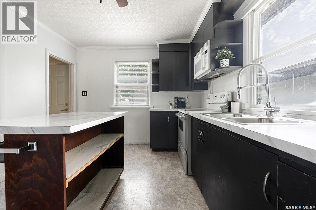 1426 12Th Street E, Saskatoon, SK