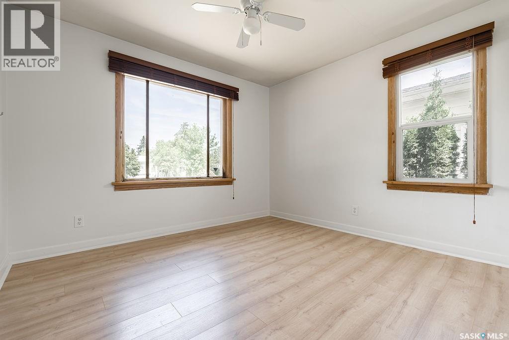 1426 12Th Street E, Saskatoon, SK