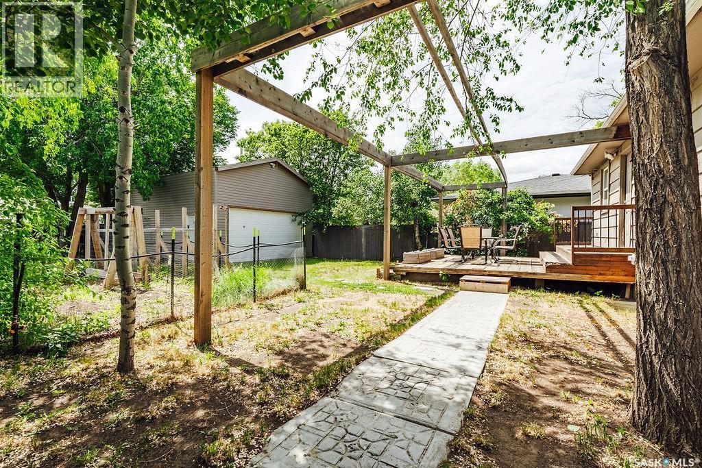 1426 12Th Street E, Saskatoon, SK