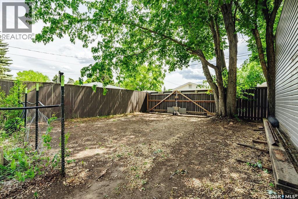 1426 12Th Street E, Saskatoon, SK