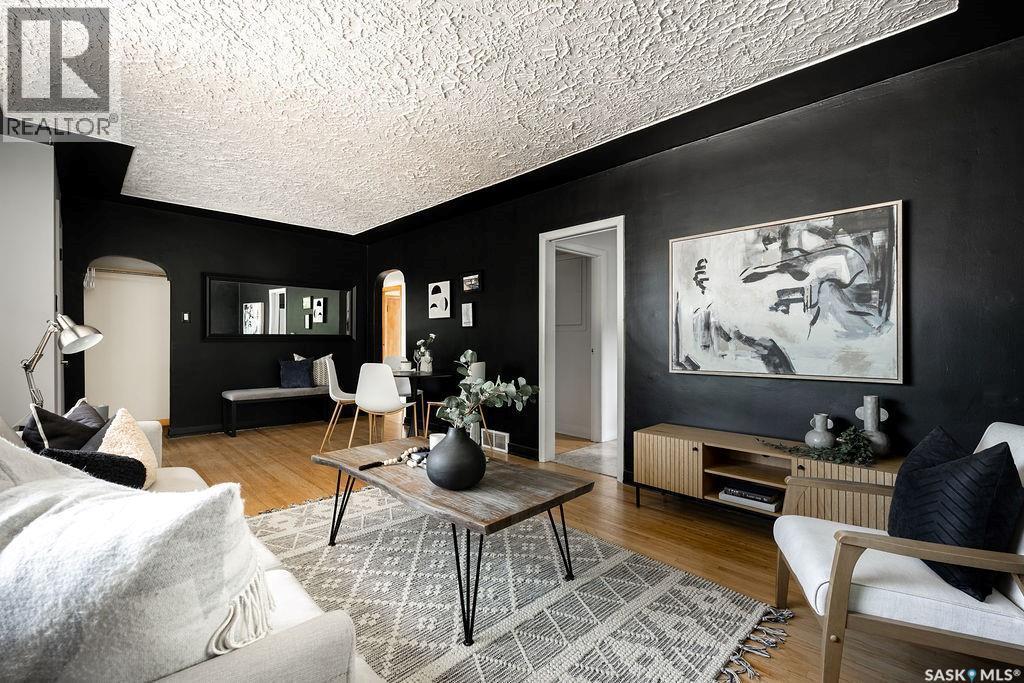 1426 12Th Street E, Saskatoon, SK