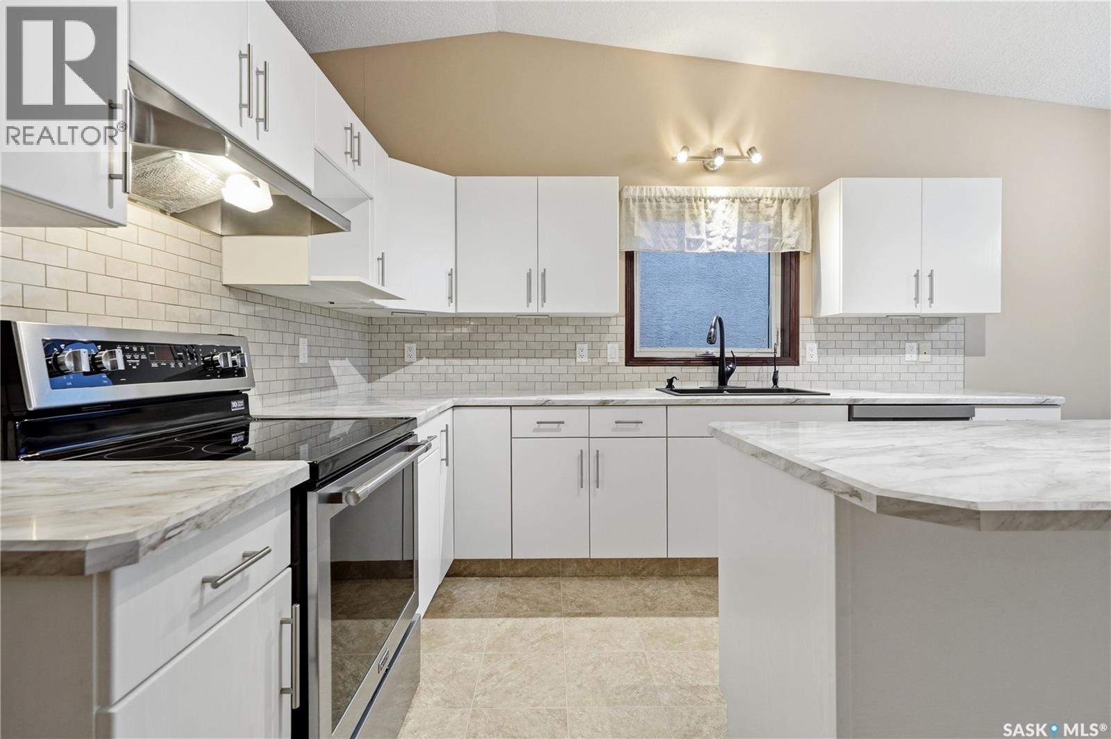 3676 Bishop Crescent E, Regina, SK