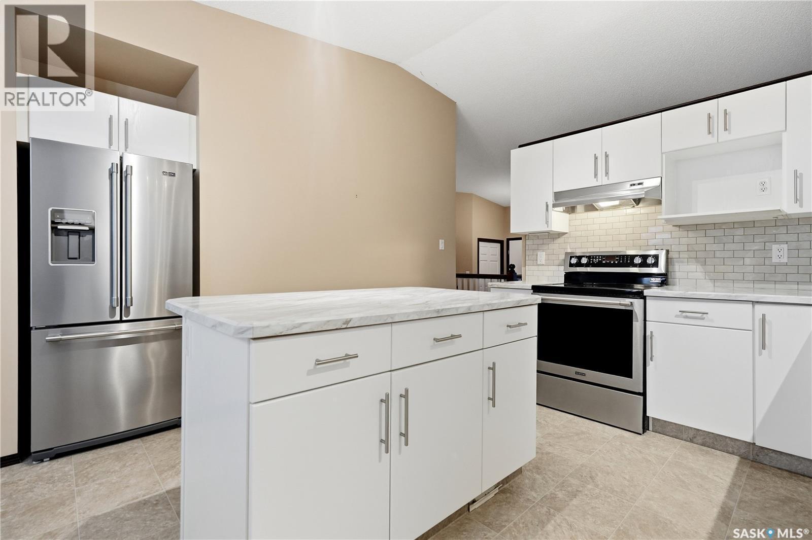 3676 Bishop Crescent E, Regina, SK