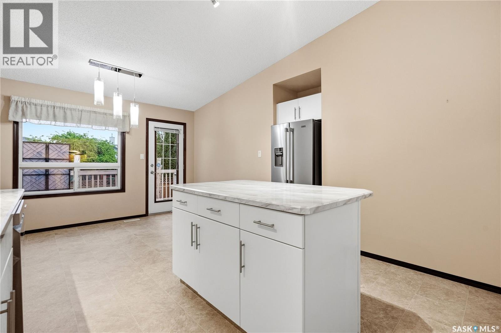 3676 Bishop Crescent E, Regina, SK