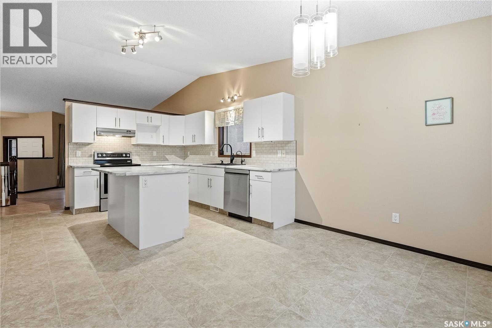 3676 Bishop Crescent E, Regina, SK