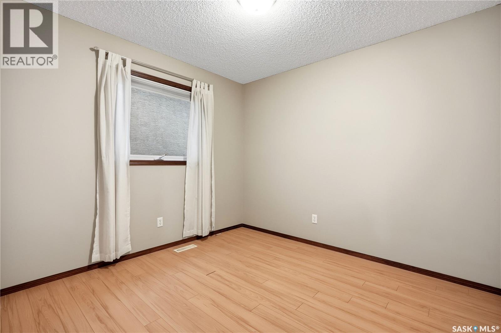 3676 Bishop Crescent E, Regina, SK
