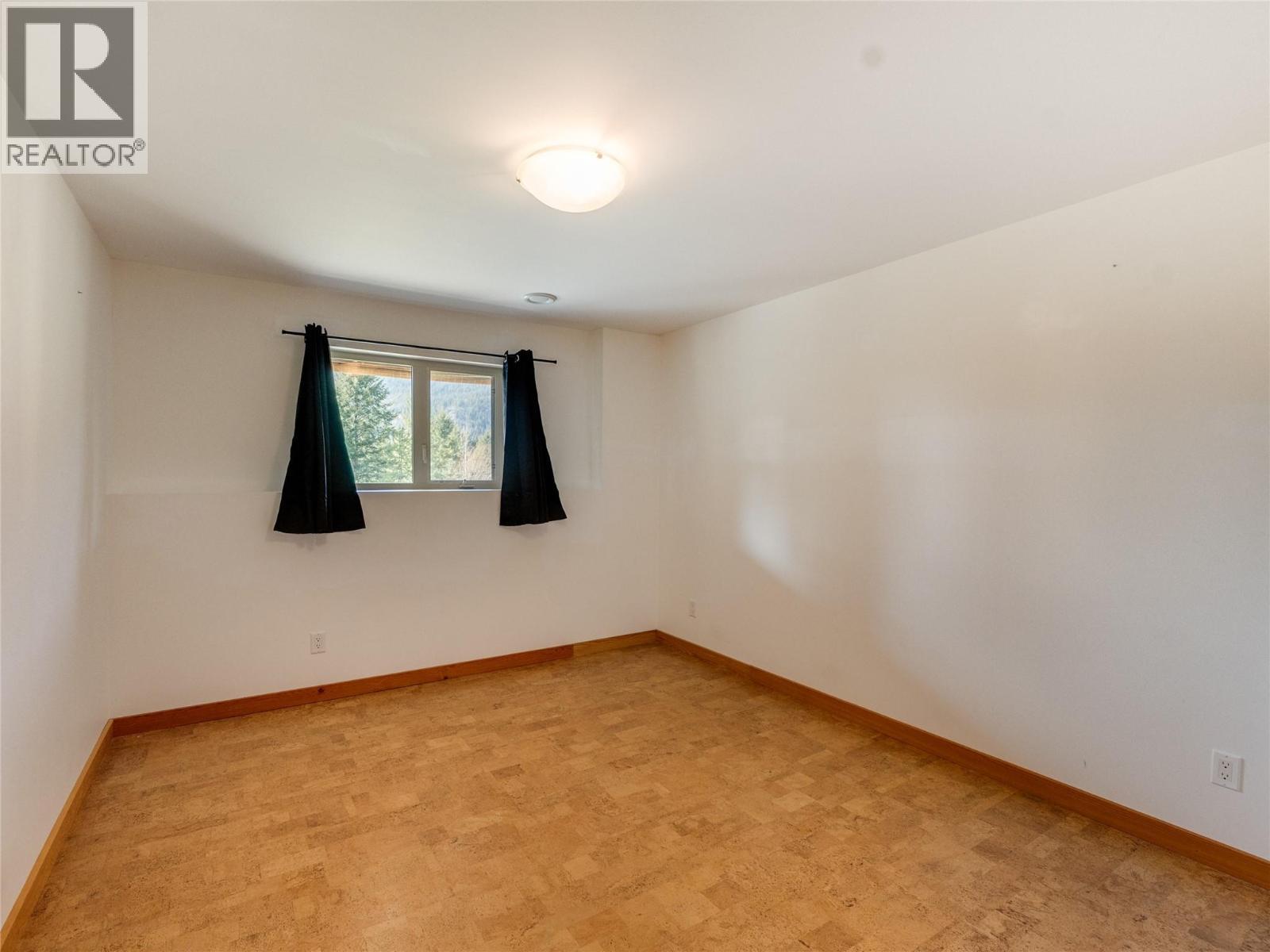955 Cedar Brae Road, Glade, BC - Indoor Photo Showing Other Room