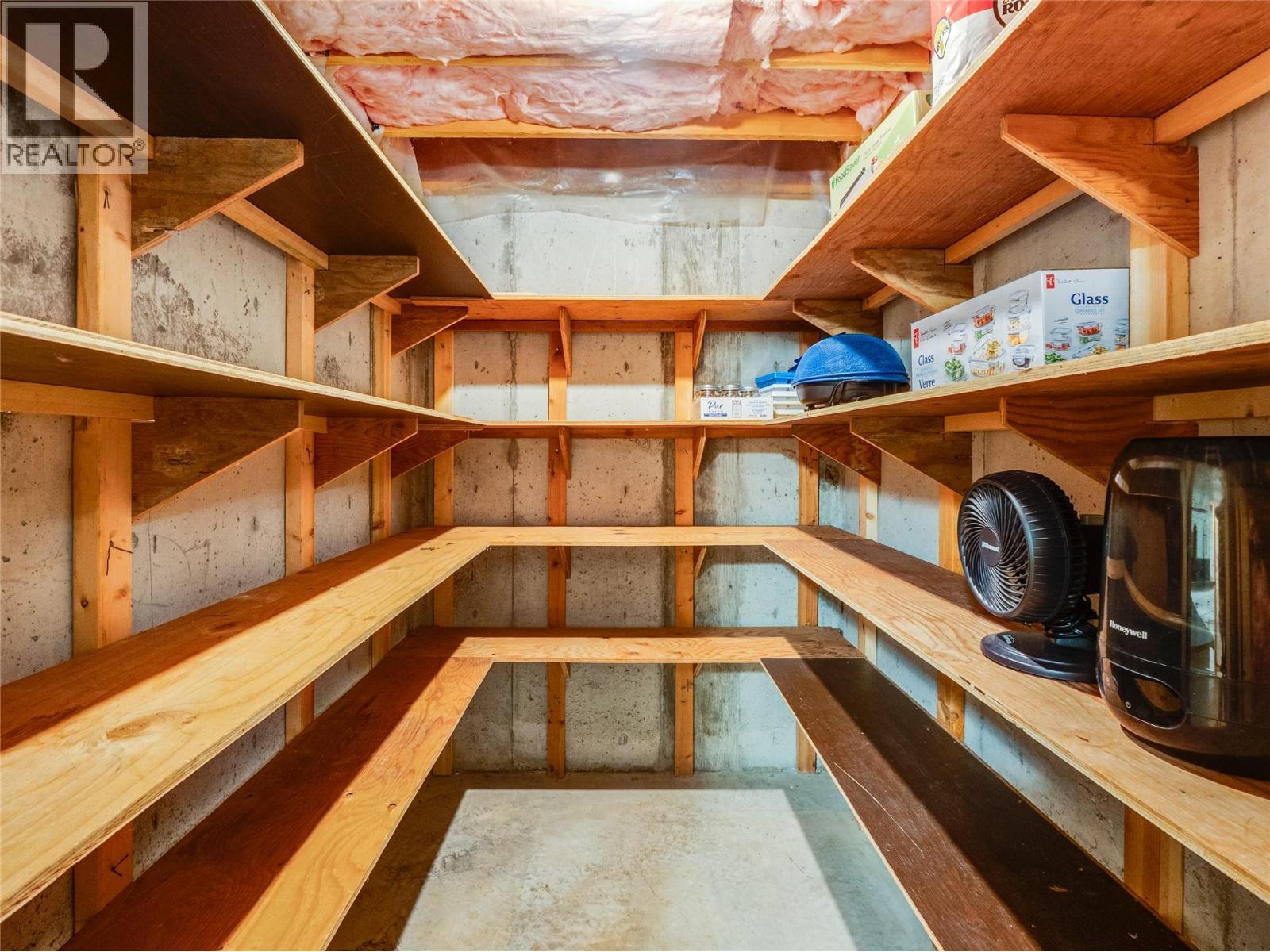 955 Cedar Brae Road, Glade, BC - Indoor Photo Showing Other Room