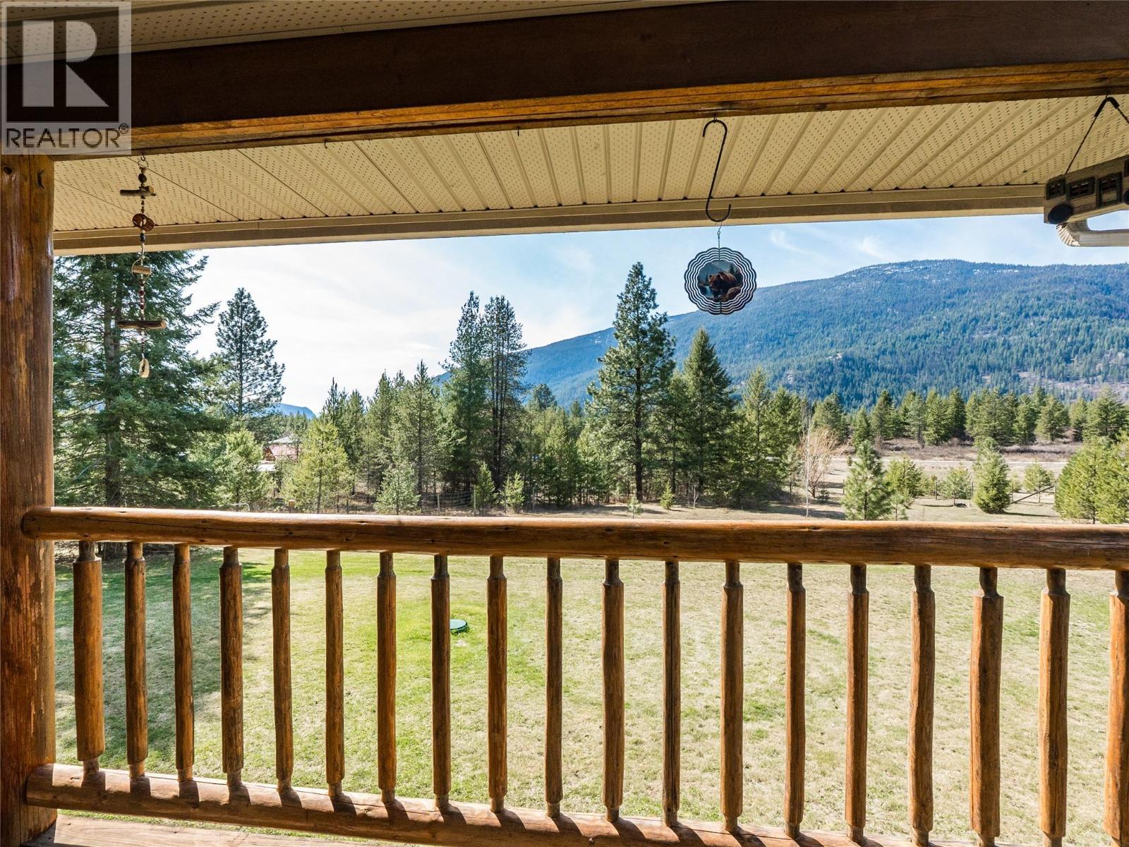 955 Cedar Brae Road, Glade, BC - Outdoor
