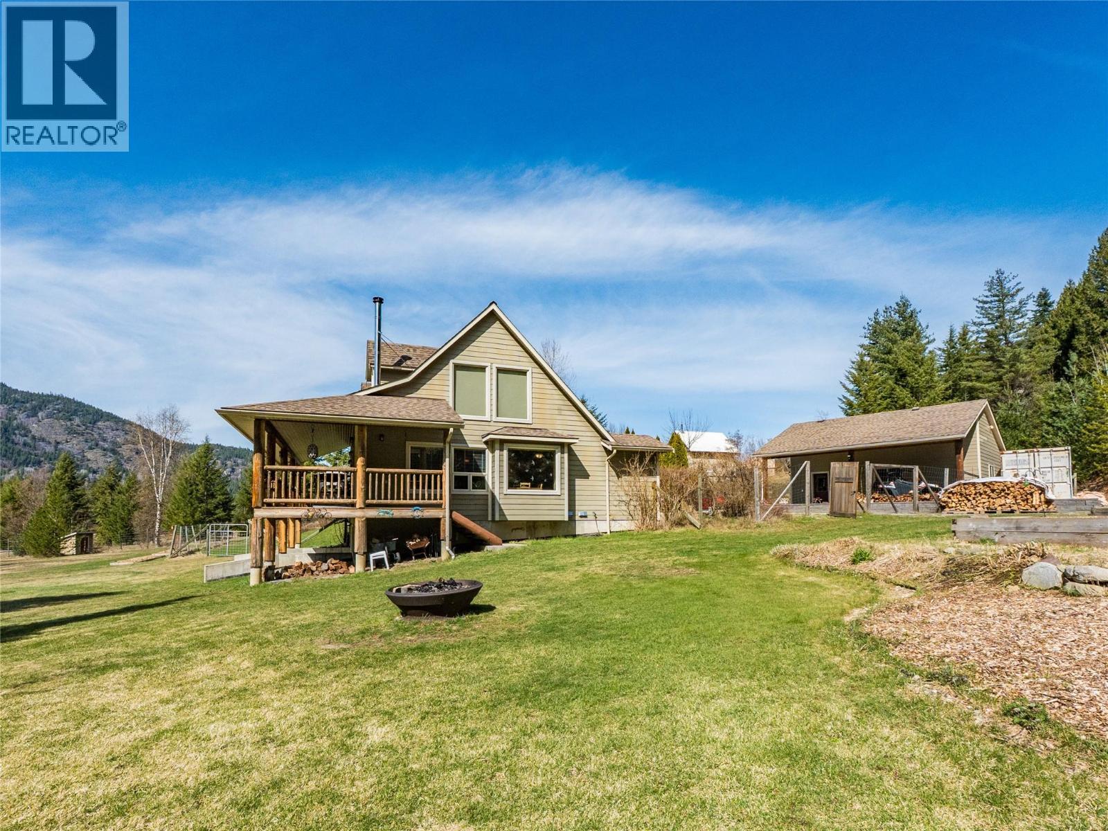 955 Cedar Brae Road, Glade, BC - Outdoor With Deck Patio Veranda