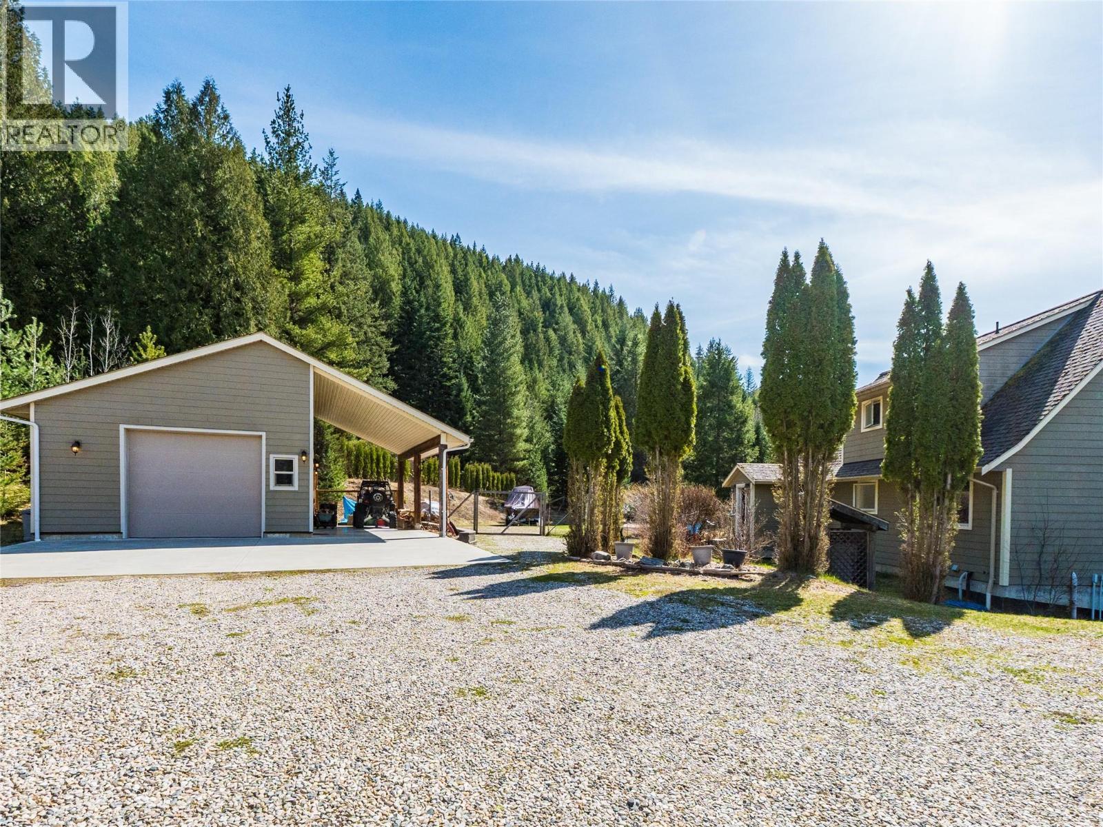 955 Cedar Brae Road, Glade, BC - Outdoor
