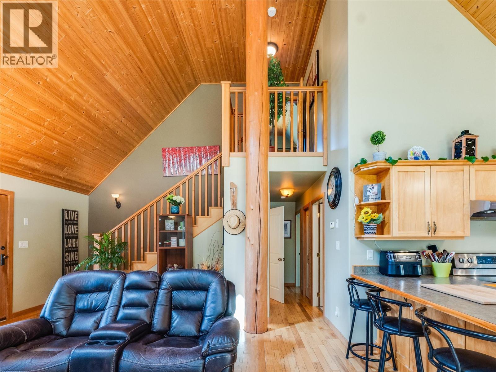 955 Cedar Brae Road, Glade, BC - Indoor