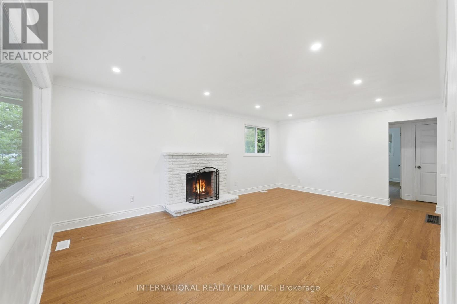 Family Room - 1213 Erindale Drive, Ottawa, ON