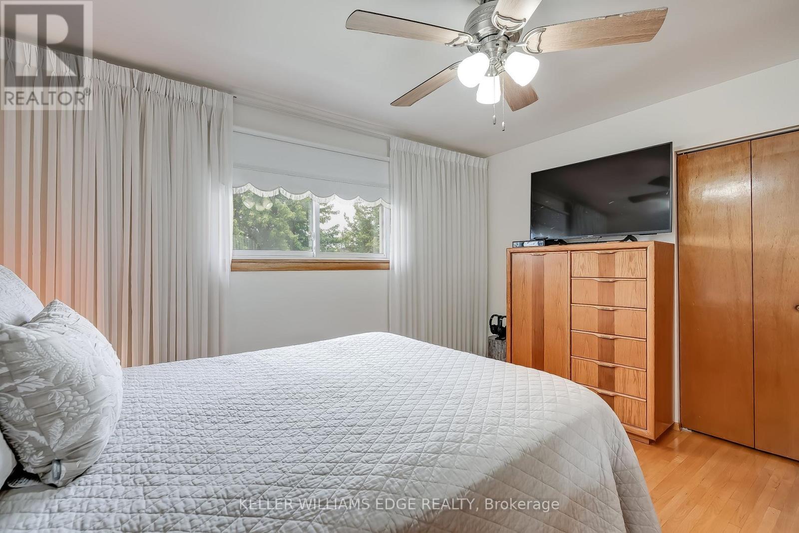 7 Oakland Drive, Hamilton, ON
