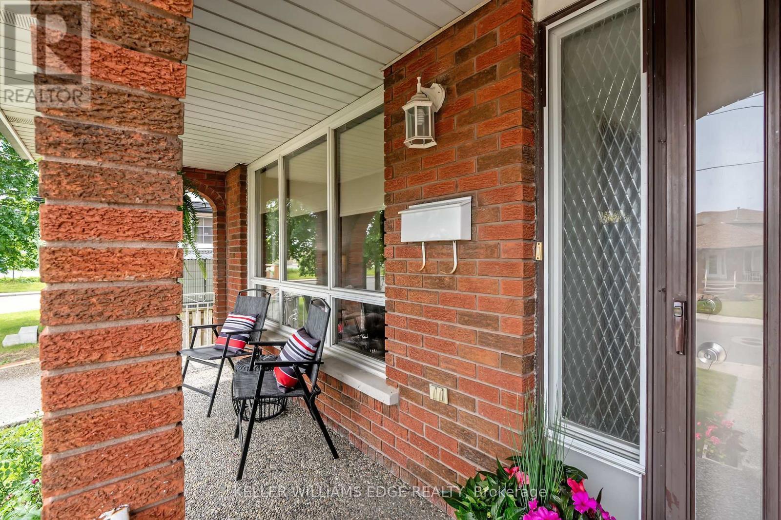 7 Oakland Drive, Hamilton, ON