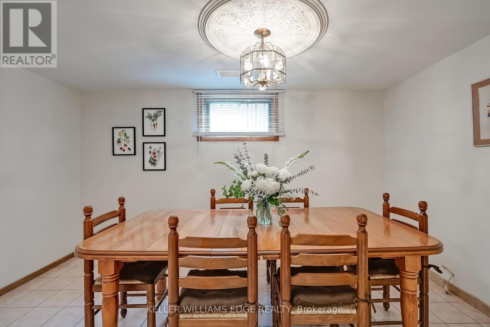 7 Oakland Drive, Hamilton, ON