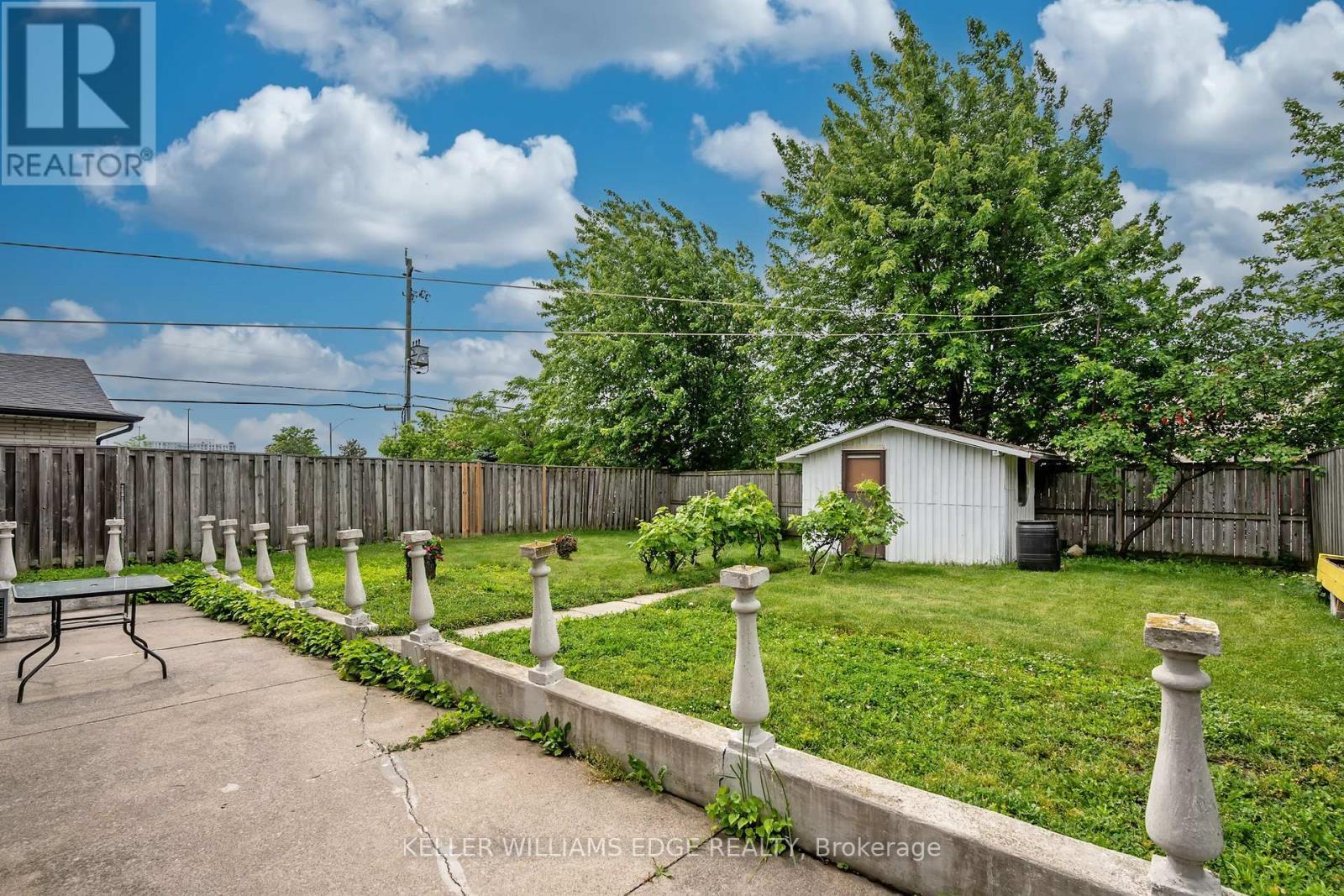 7 Oakland Drive, Hamilton, ON