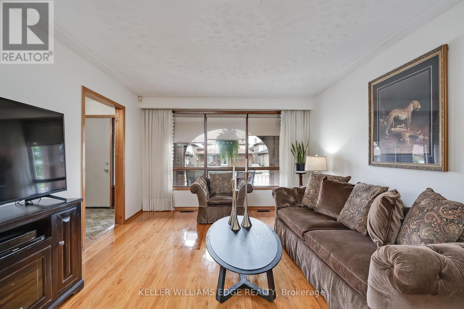 7 Oakland Drive, Hamilton, ON