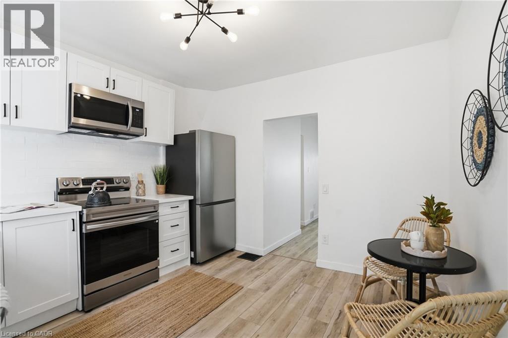 66 Mars Avenue, Hamilton, ON