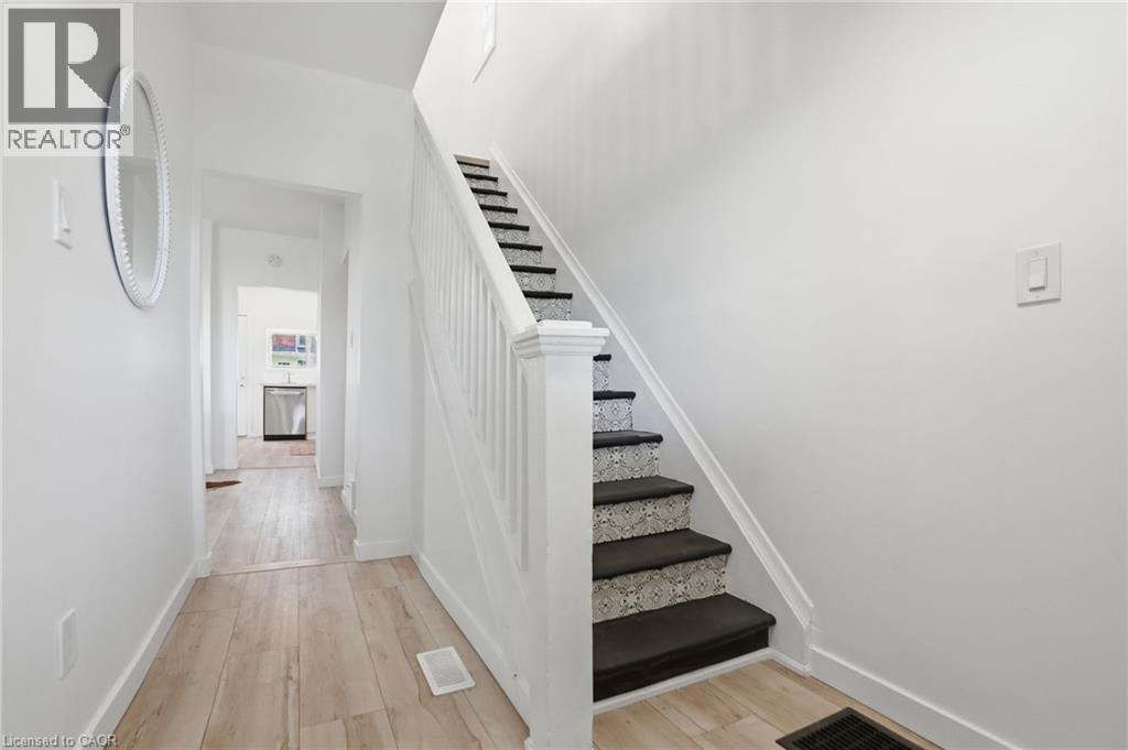 66 Mars Avenue, Hamilton, ON