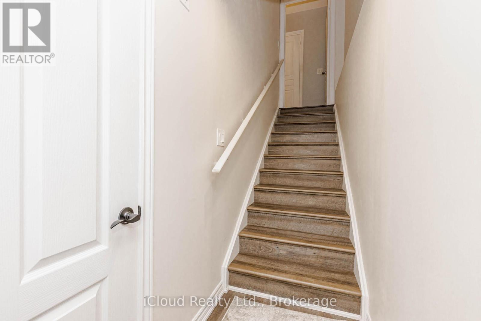 264 Etheridge Avenue, Milton, ON