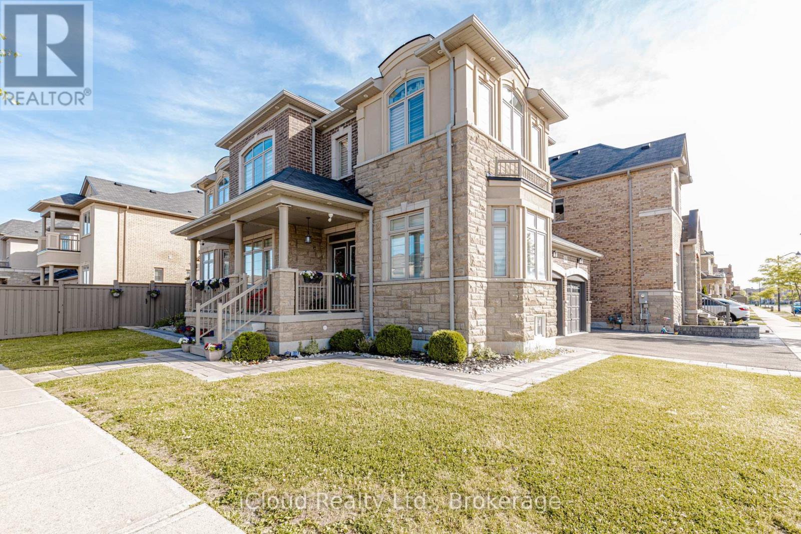 264 Etheridge Avenue, Milton, ON