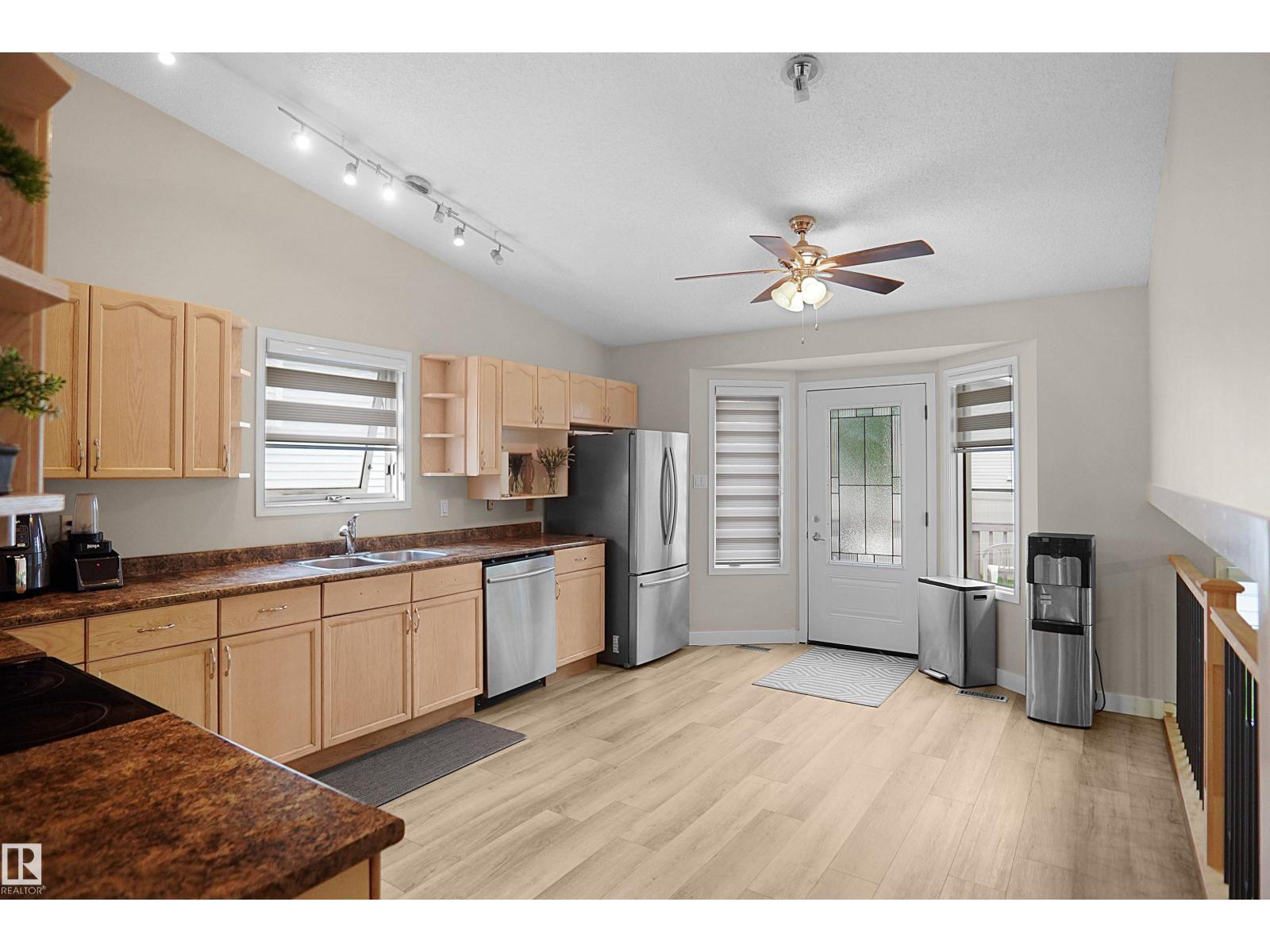 15536 70 St Nw, Edmonton, AB
