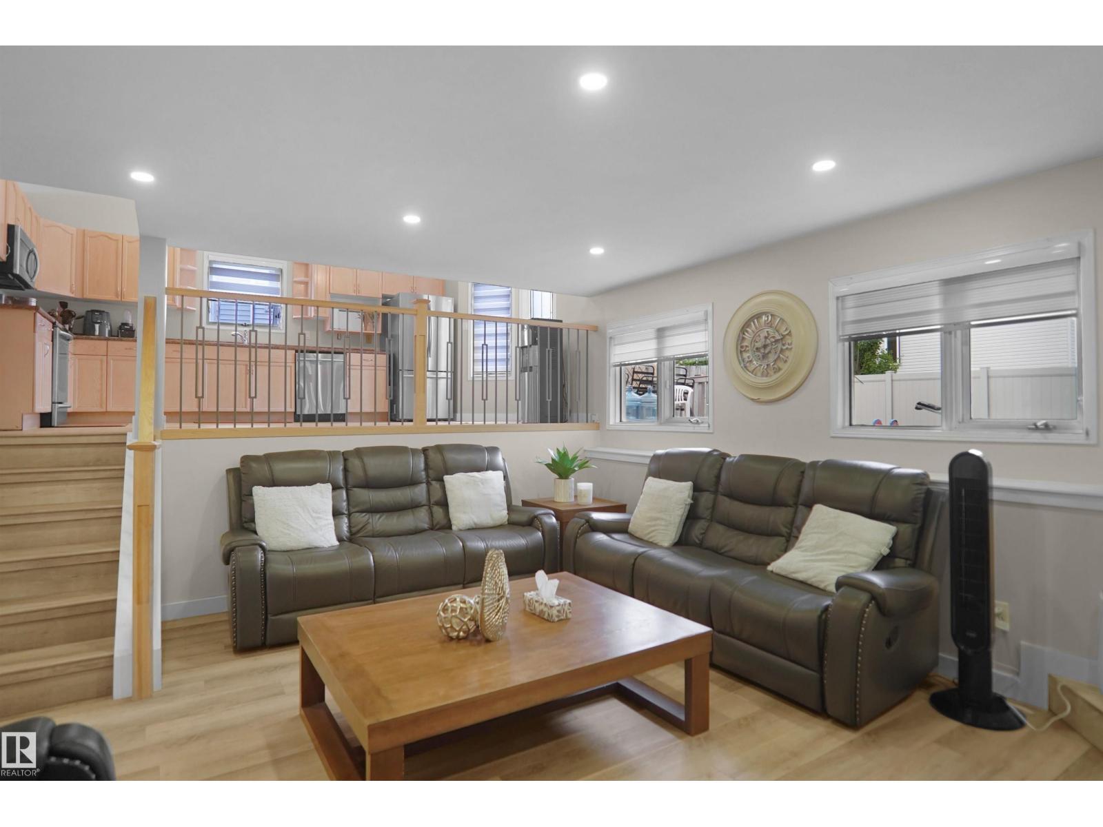 15536 70 St Nw, Edmonton, AB