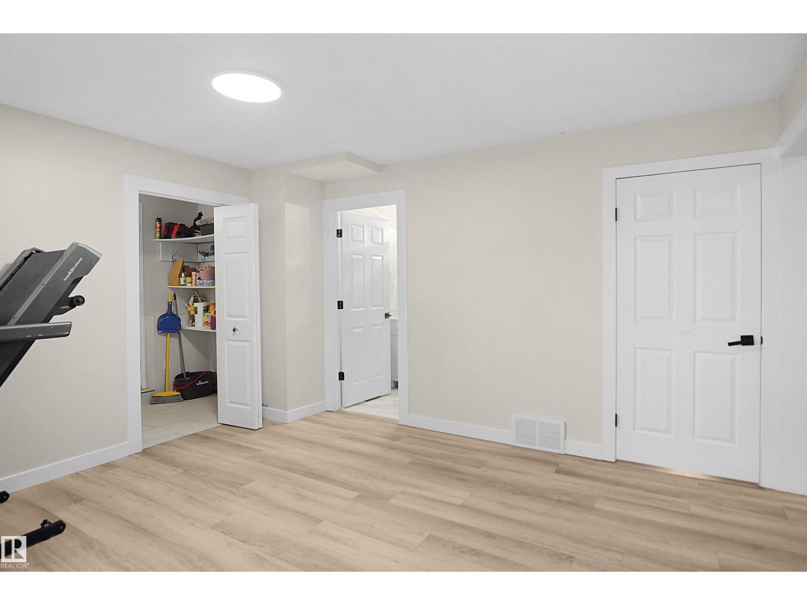 15536 70 St Nw, Edmonton, AB